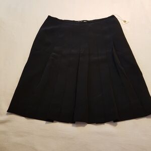 Mila Schon women's Euro size 38 black silk skirt NWT